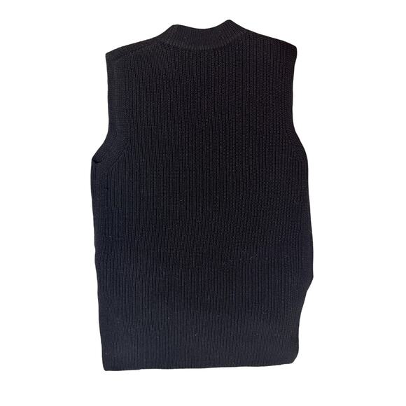 H&M Women's Sweater Vest - Picture 2 of 4